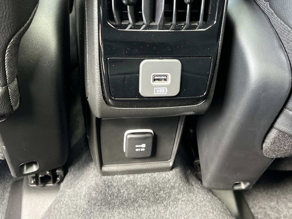 Used 2026 Jeep Compass Limited w/ Sun, Sound & Navigation Group AWD/4WD image 14