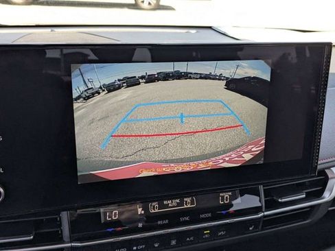 Used 2025 Toyota Sienna XSE w/ XSE Plus Package FWD image 22
