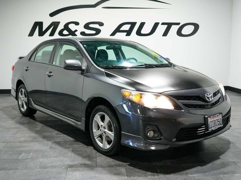 Used 2011 Toyota Corolla S FWD image 7