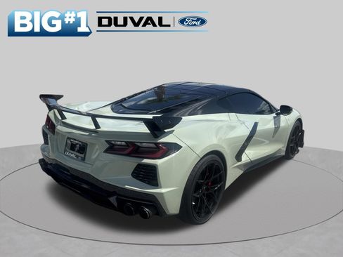 Used 2022 Chevrolet Corvette Stingray Coupe w/ Z51 Performance Package RWD image 2