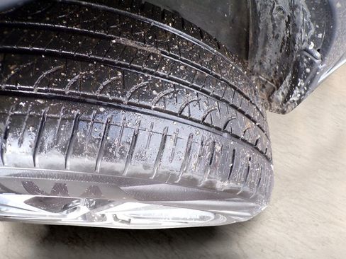 Used 2024 Subaru Legacy Premium image 2