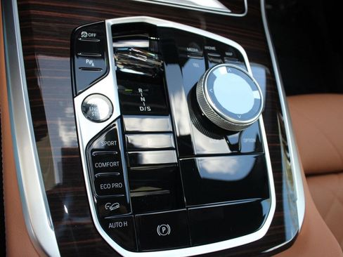New 2026 BMW X5 xDrive40i AWD/4WD image 19