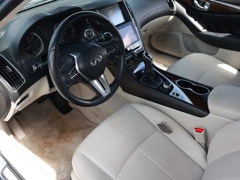 Used 2018 INFINITI Q50 Luxe w/ Cargo Package (L95) RWD image 6
