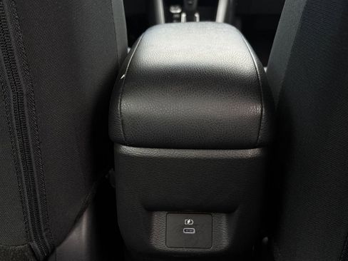 Used 2025 Nissan Versa SV FWD image 22