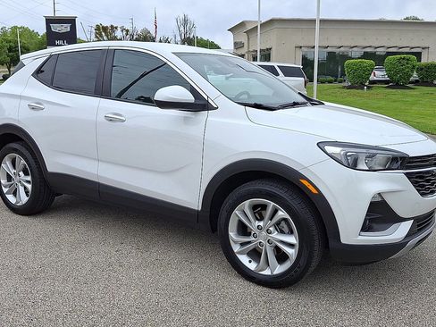 Certified 2023 Buick Encore GX Preferred w/ Cold Weather Comfort Package AWD/4WD image 2