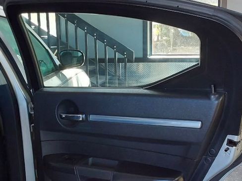 Used 2009 Dodge Charger SXT image 17