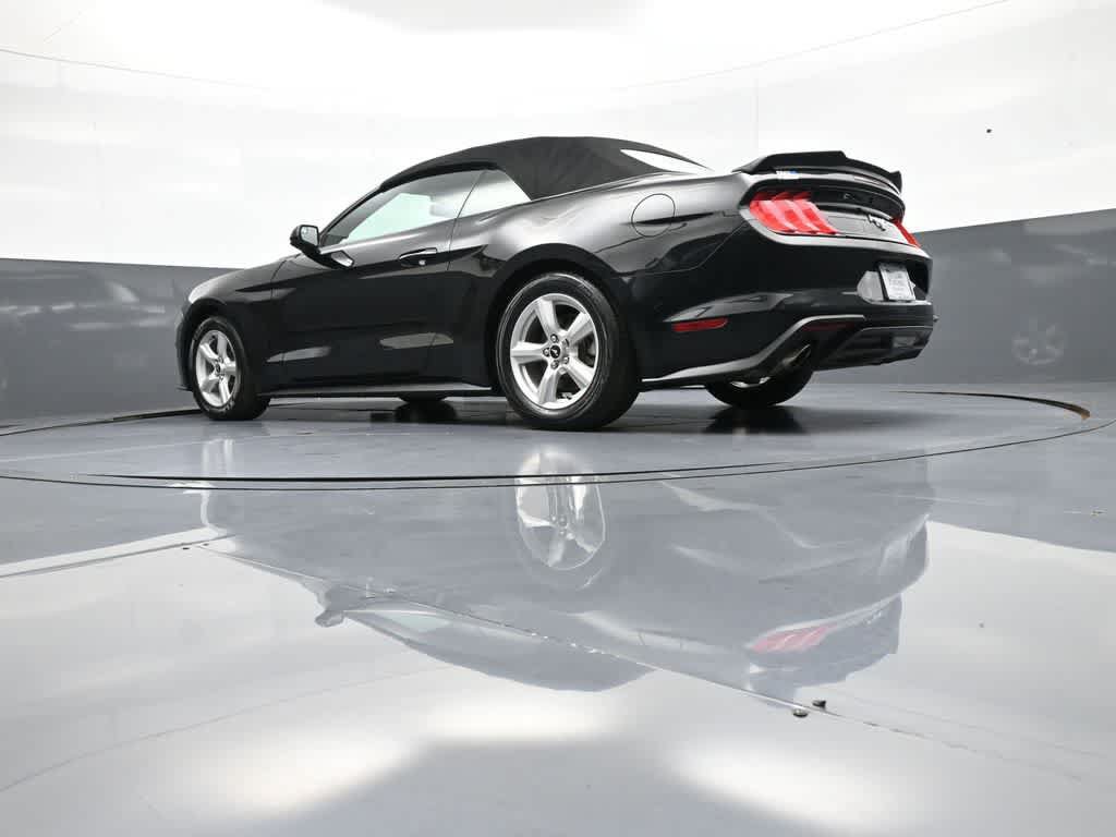 Used 2019 Ford Mustang Convertible RWD image 33