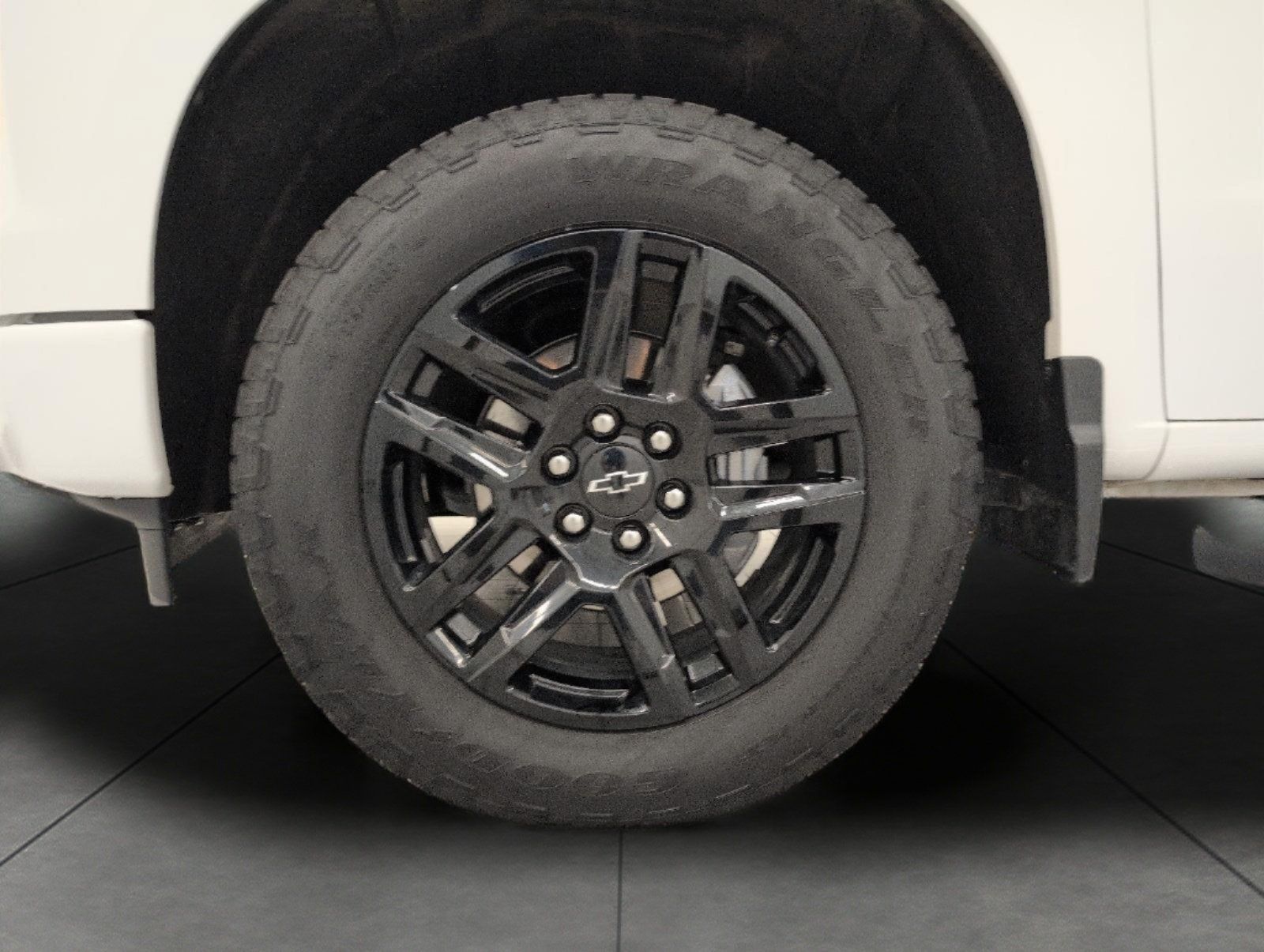 Certified 2026 Chevrolet Silverado 1500 RST w/ RST Select Package AWD/4WD image 3