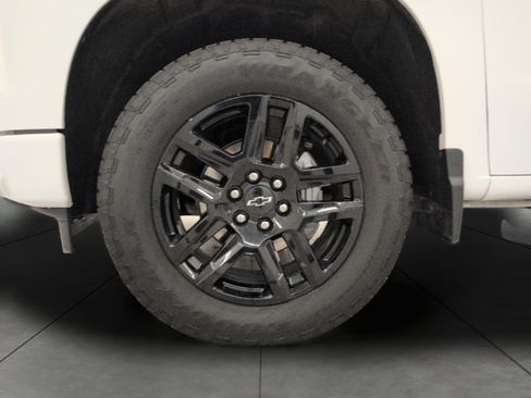 Certified 2026 Chevrolet Silverado 1500 RST w/ RST Select Package AWD/4WD image 3