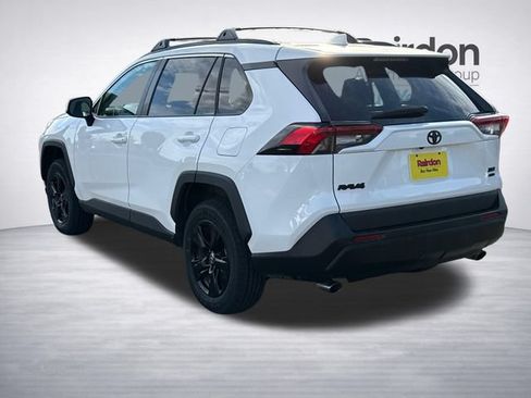Used 2022 Toyota RAV4 XLE w/ Convenience Package AWD/4WD image 5