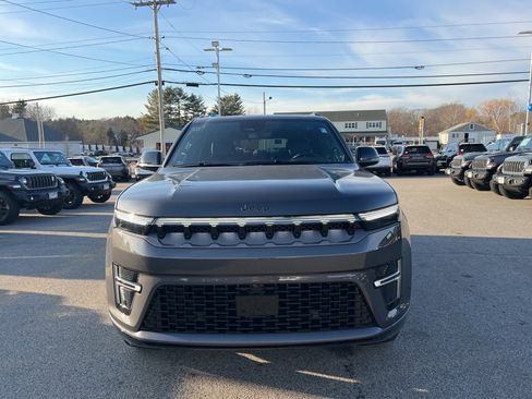New 2026 Jeep Grand Wagoneer Limited image 2