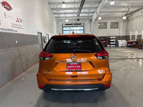Certified 2017 Nissan Rogue SL w/ SL Premium Package AWD/4WD image 4