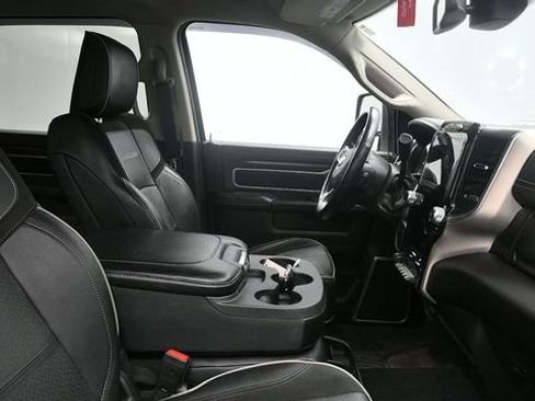 Used 2024 RAM 2500 Laramie AWD/4WD image 12