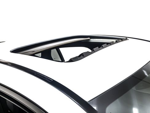 Used 2023 Mercedes-Benz GLC 300 4MATIC Coupe image 23