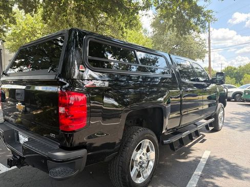 Used 2019 Chevrolet Silverado 2500 LTZ w/ Vortec Plus Package AWD/4WD image 7