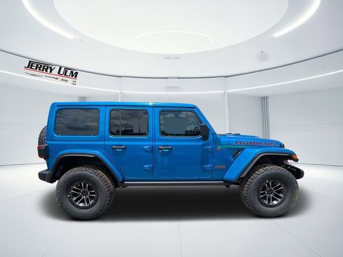 New 2025 Jeep Wrangler Unlimited Rubicon w/ XTREMEE 35" Tire Package image 2