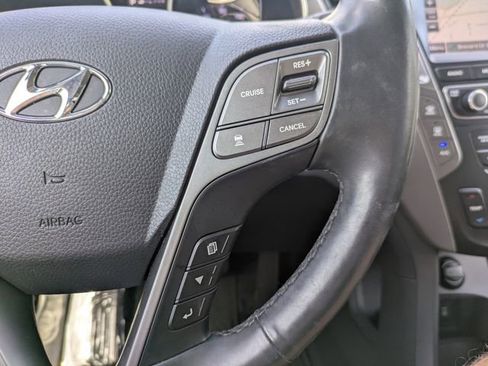 Used 2019 Hyundai Santa Fe XL AWD/4WD image 30
