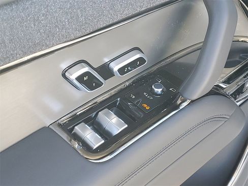 New 2026 Land Rover Range Rover Sport SE image 10