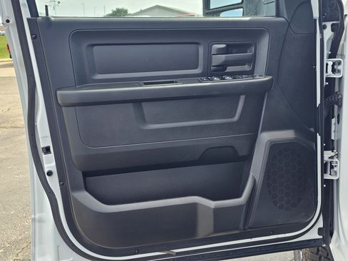 Used 2024 RAM 3500 Tradesman image 20