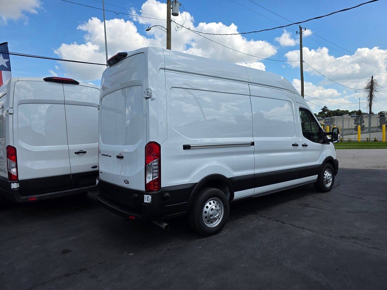 Used 2023 Ford Transit 350 148 High Roof AWD w/ Load Area Protection Package image 6