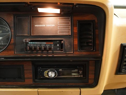 Used 1988 Dodge Ramcharger 2WD image 38