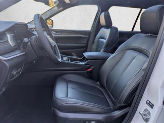 New 2026 Jeep Grand Cherokee Limited w/ Limited Altitude Package video 4