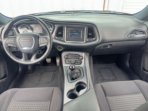 Used 2015 Dodge Challenger R/T w/ Quick Order Package 22B R/T image 11