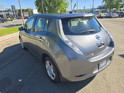 Used 2014 Nissan Leaf SV FWD image 7