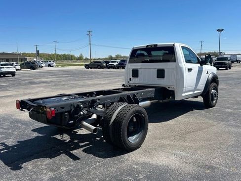 Used 2025 RAM 5500 Tradesman AWD/4WD image 3