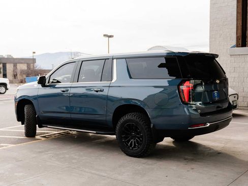 New 2026 Chevrolet Suburban LS image 17