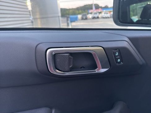 New 2025 Ford Bronco 4-Door image 12