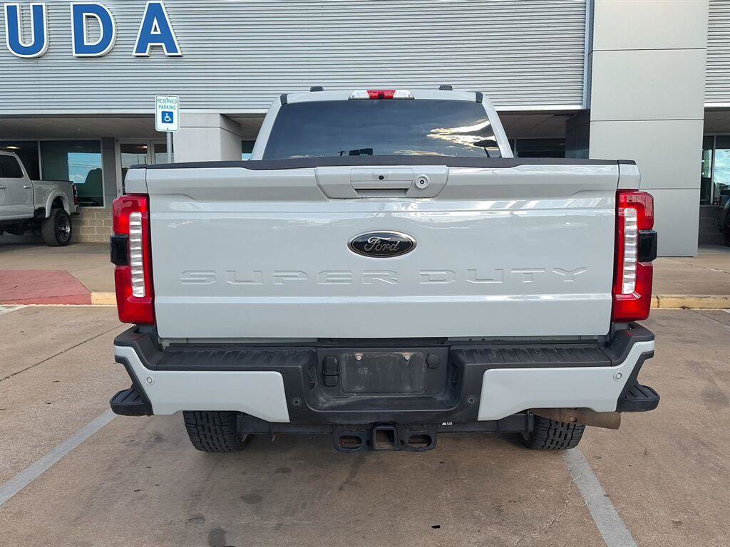 Used 2025 Ford F250 XLT w/ Black Appearance Package AWD/4WD image 8