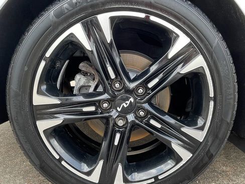 Used 2022 Kia K5 GT-Line w/ GT-Line Awd Premium Package image 16