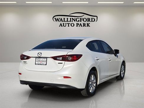 Used 2016 MAZDA MAZDA3 i Sport w/ Preferred Equipment Package image 4