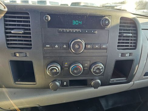 Used 2013 Chevrolet Silverado 1500 W/T image 7