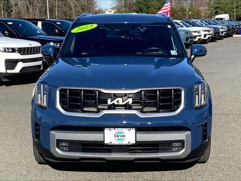 Used 2023 Kia Telluride SX image 3