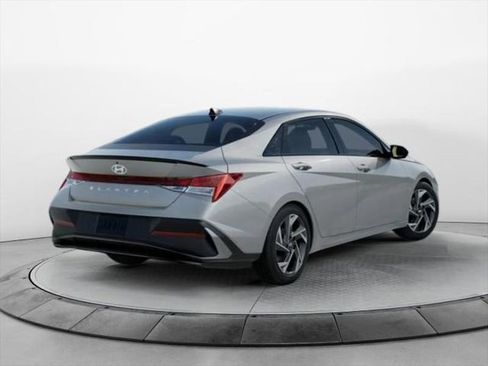 New 2026 Hyundai Elantra SEL Sport Premium image 4