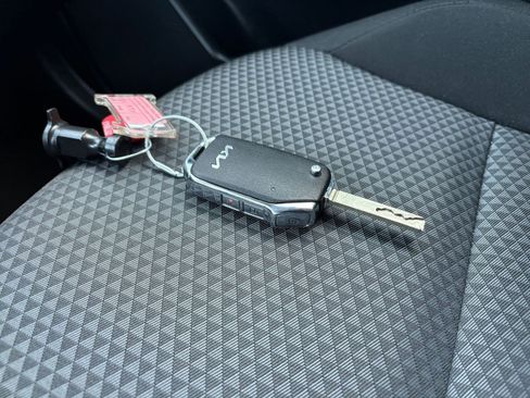 Used 2025 Kia Soul LX w/ LX Technology Package image 20