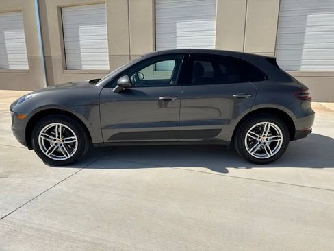 Used 2017 Porsche Macan AWD/4WD image 7