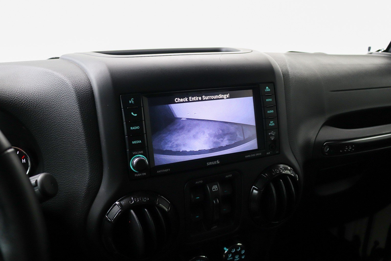 Used 2018 Jeep Wrangler Unlimited Rubicon AWD/4WD image 29
