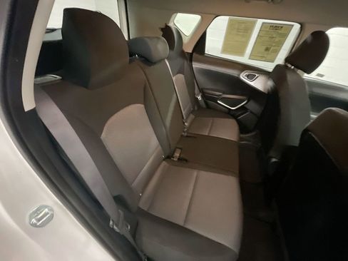 Used 2023 Kia Soul LX w/ LX Technology Package image 23