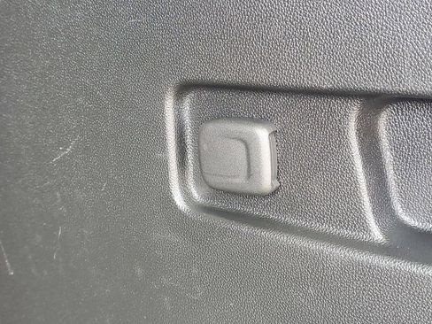 Used 2017 GMC Acadia Denali AWD/4WD image 9