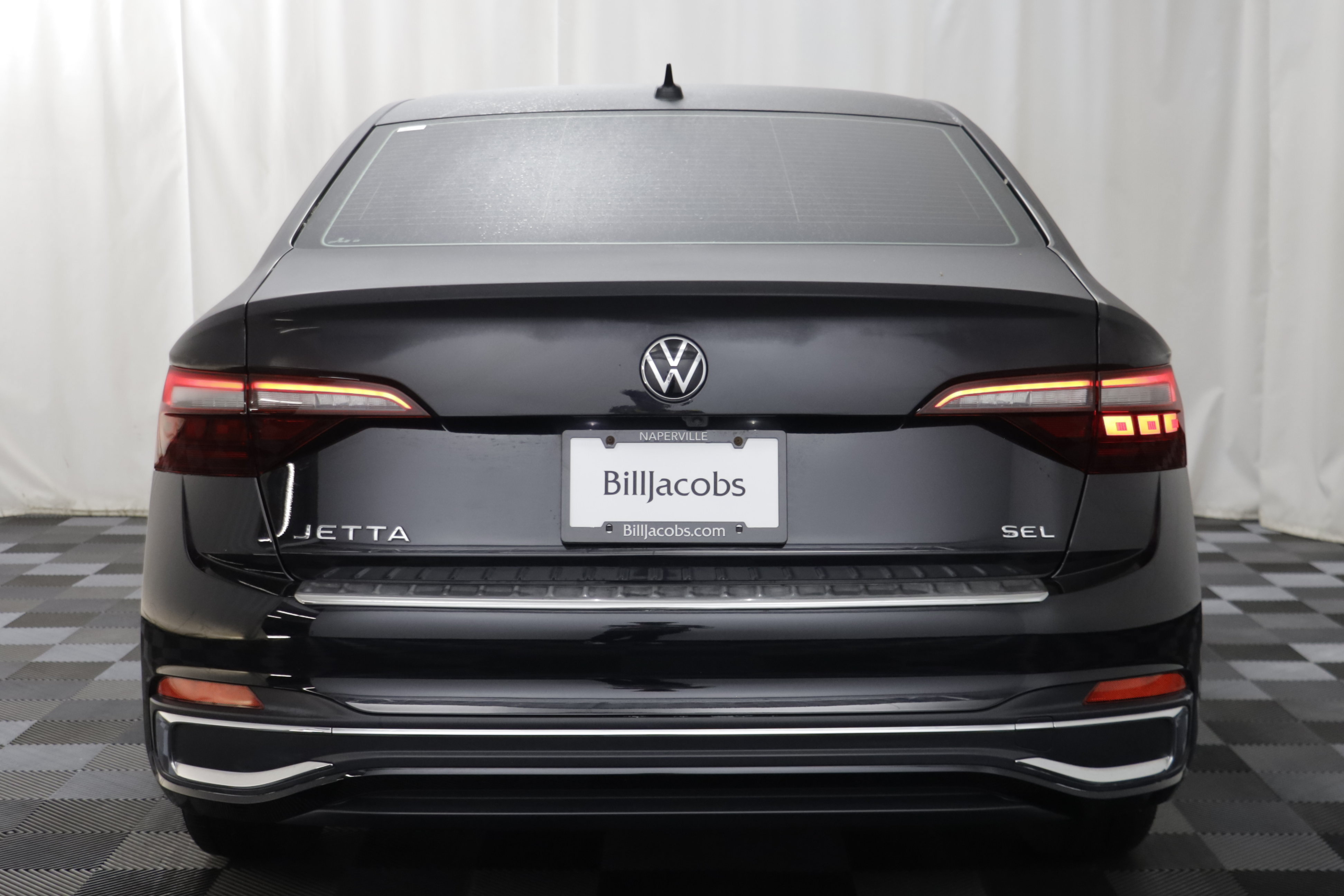 Used 2023 Volkswagen Jetta SEL FWD image 16