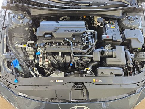 New 2026 Hyundai Elantra SE FWD image 30