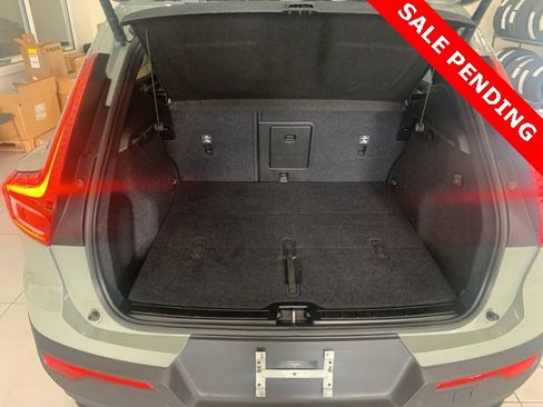 Certified 2024 Volvo XC40 B5 Plus w/ Climate Package image 7
