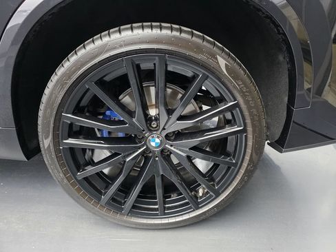 Used 2025 BMW X5 sDrive40i w/ M Sport Package RWD image 17