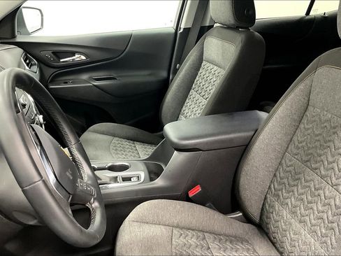 Used 2024 Chevrolet Equinox LT image 35