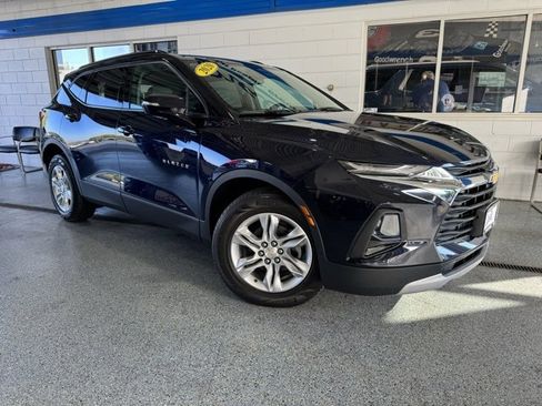 Used 2020 Chevrolet Blazer LT image 2
