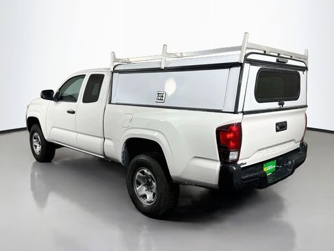 Used 2022 Toyota Tacoma SR RWD image 7