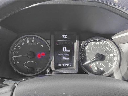 Used 2017 Toyota Tacoma TRD Sport w/ Tow Package AWD/4WD image 12